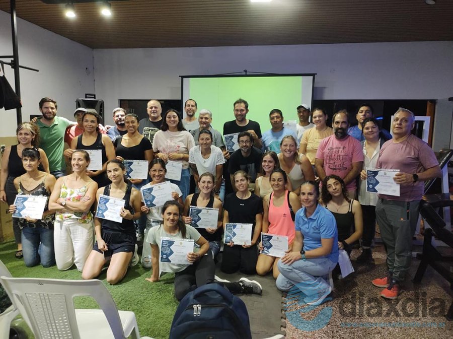 Una de las exitosas charlas de 