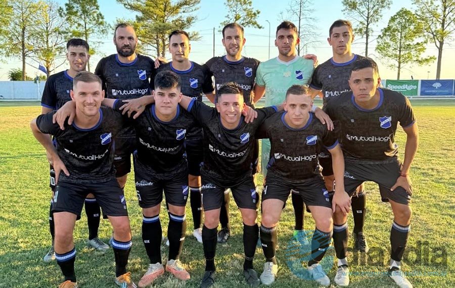 El equipo de D.F.Sarmiento como local - RRSS D.F.Sarmiento