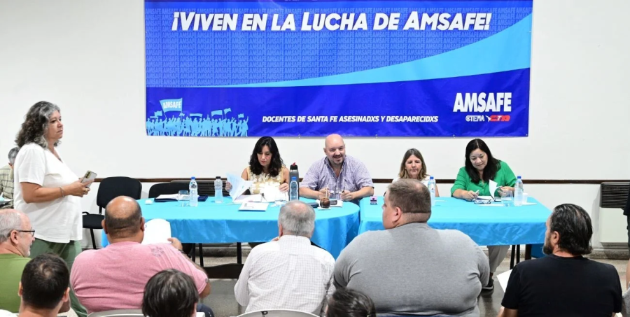 La Asamblea de Amsafe definió el rechazo a la propuesta salarial del gobierno de Pullaro.
