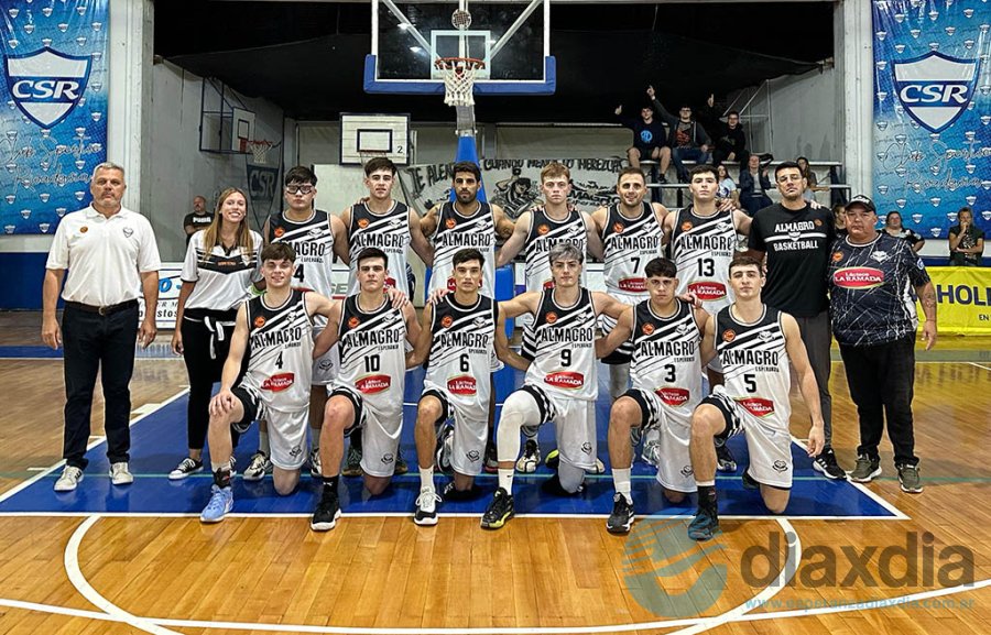 El plantel de Almagro en la primera fecha del torneo - Prensa Almagro