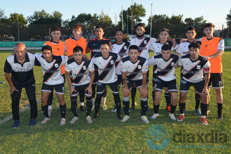 Unión Santo Domingo ganó en el debut en Esperanza