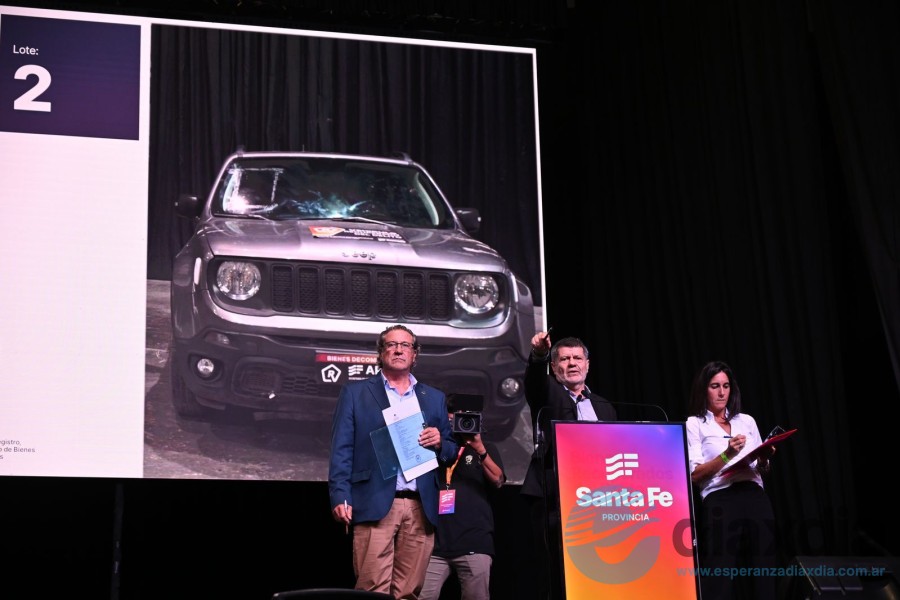 Uno de los vehículos rematados en Rosario Uno de los vehículos rematados en Rosario