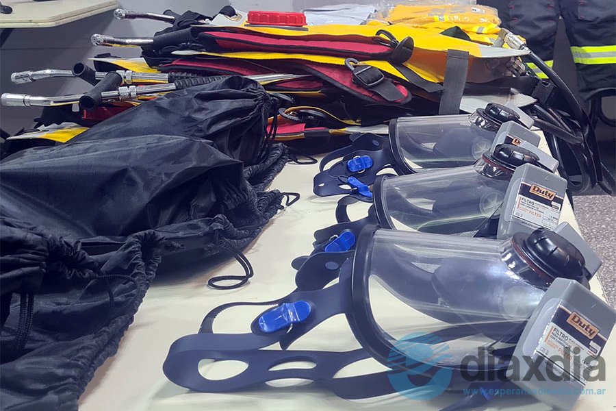 Las máscaras y mochilas para incendios forestales