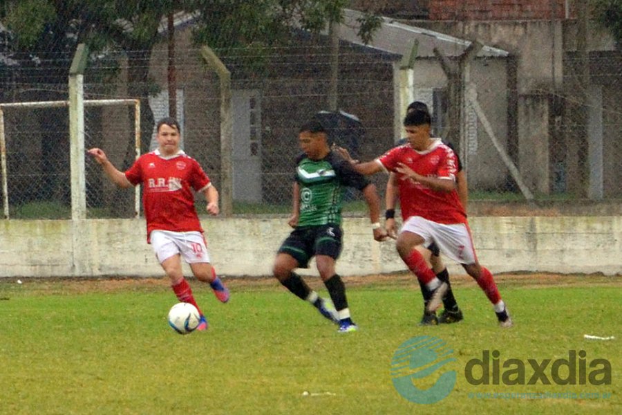 Unión venció a Mitre en el clásico