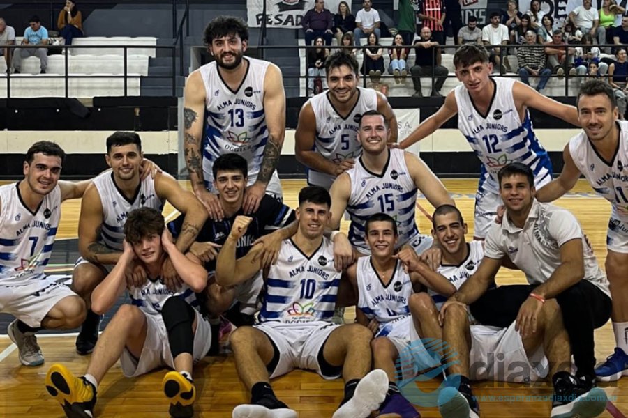 El festejo de Alma tras su triunfo como local