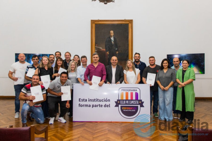 Los participantes del acto