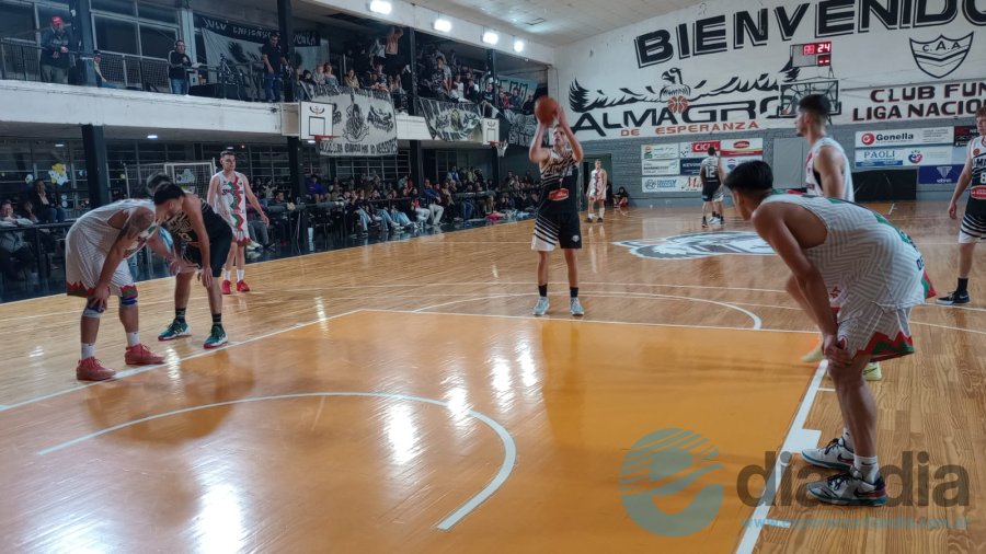 San Jorge fue un duro rival para el equipo de Esperanza - Foto Prensa Almagro