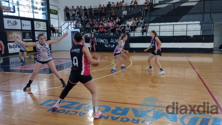 Las chicas U17 de Almagro vencieron a Alma Juniors en el Scocco - Prensa Almagro
