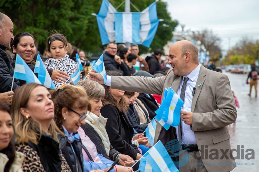El intendente presidió el acto del 25 de mayo El intendente presidió el acto del 25 de mayo