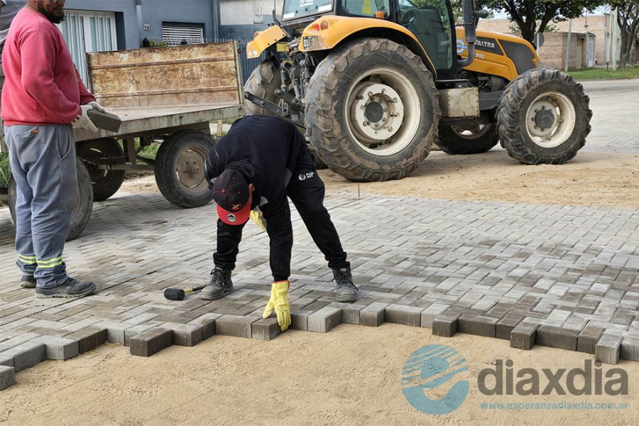 Obra de pavimento articulado