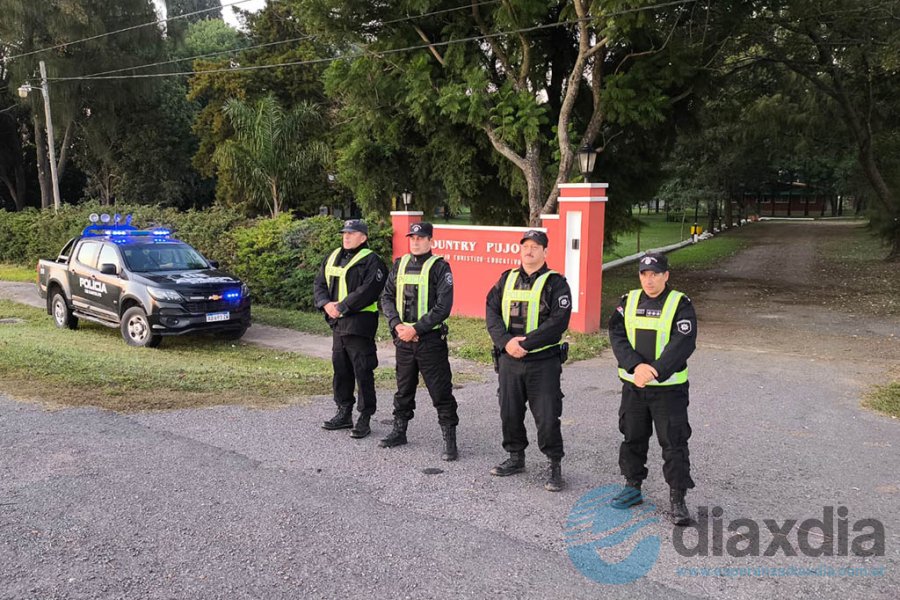 El operativo preventivo en Colonia Pujol El operativo preventivo en Colonia Pujol