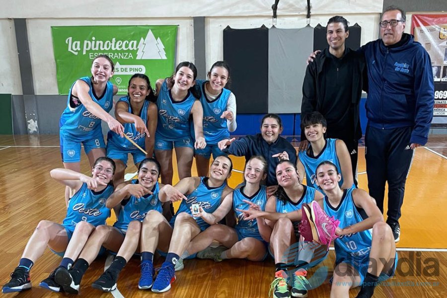 Las U21 de República del Oeste ganaron anoche Las U21 de República del Oeste ganaron anoche