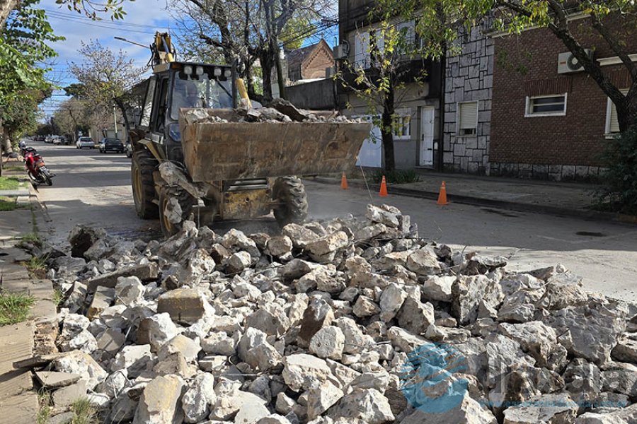 Trabajos de bacheo en el centro de la ciudad Trabajos de bacheo en el centro de la ciudad