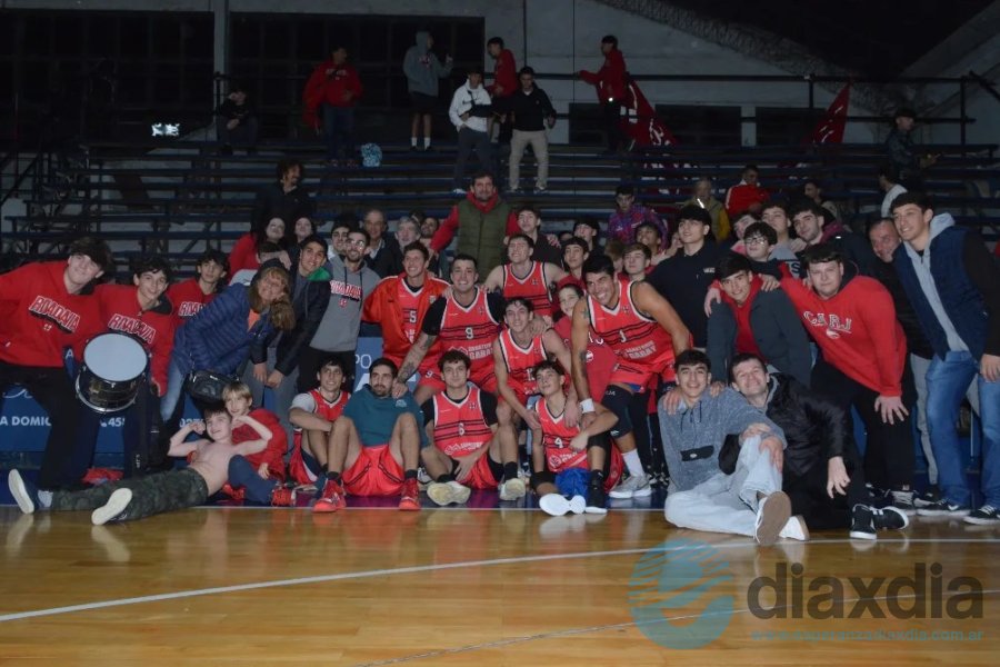 El festejo rojo enGimnasia El festejo rojo enGimnasia