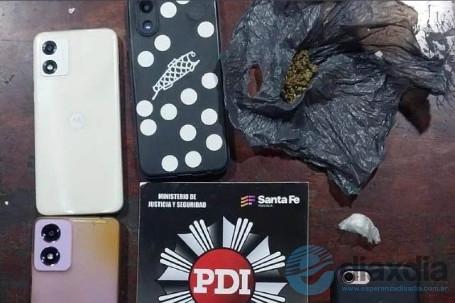 Algunos de los elementos probatorios secuestrados Algunos de los elementos probatorios secuestrados