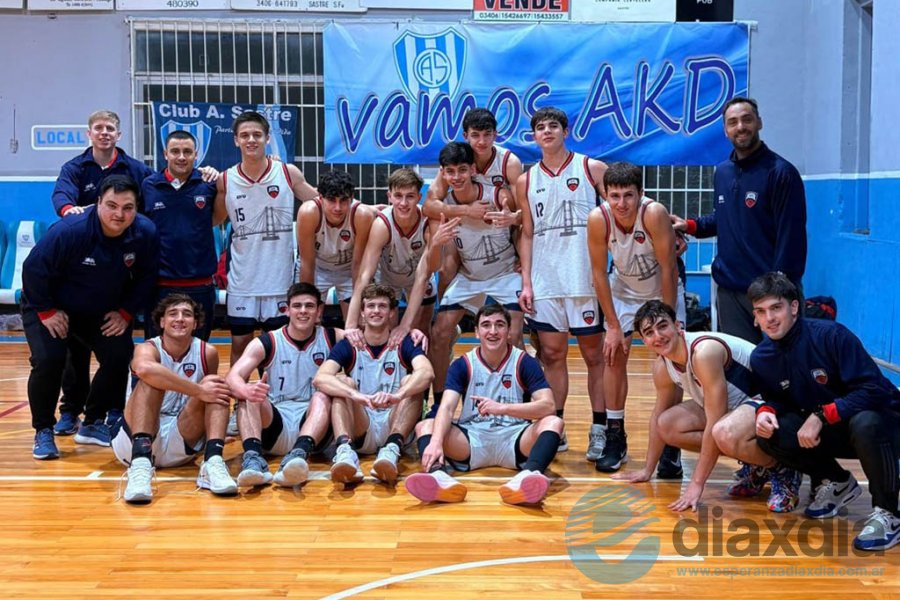 El festejo de los U17 por el pase a semifinales El festejo de los U17 por el pase a semifinales