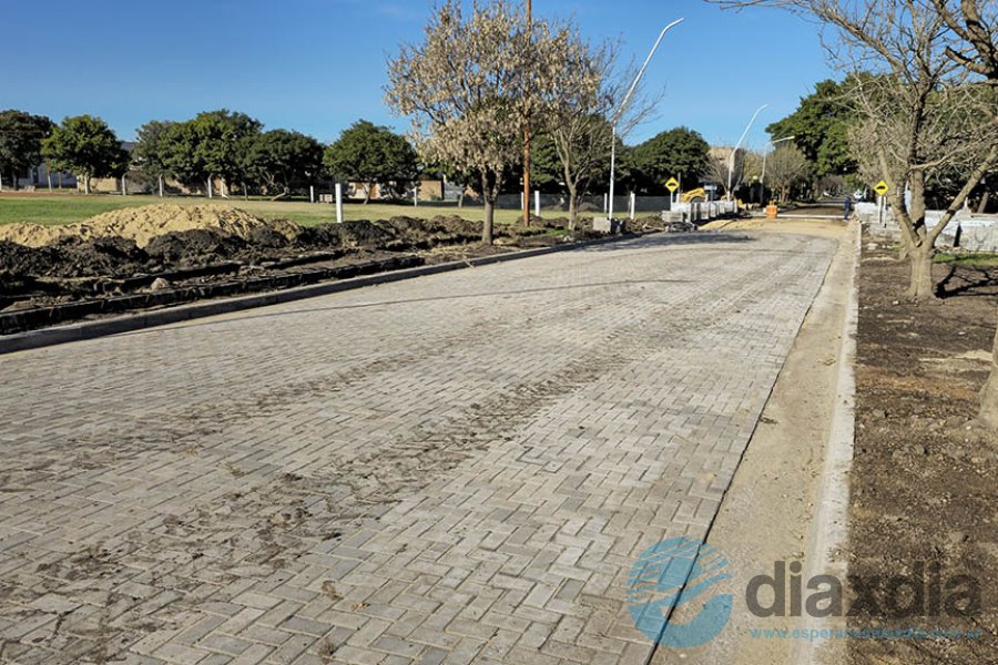 La obra en calle Sarmiento en su etapa final La obra en calle Sarmiento en su etapa final