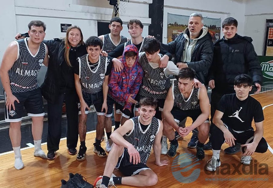 El festejo de Almagro tras vencer a Unión SF - Prensa Almagro