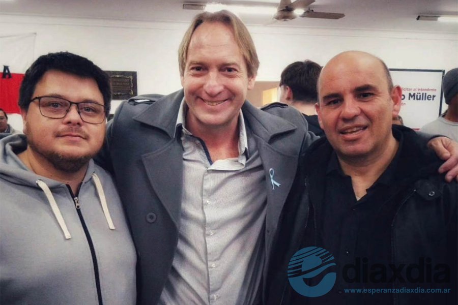 Festejos en el bunker radical