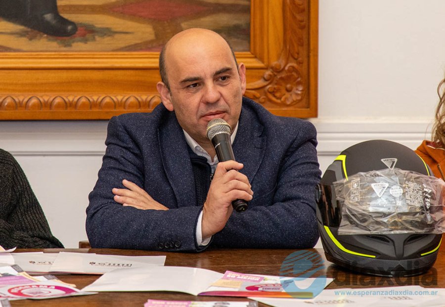 Rodrigo Müller en la presentación del programa 