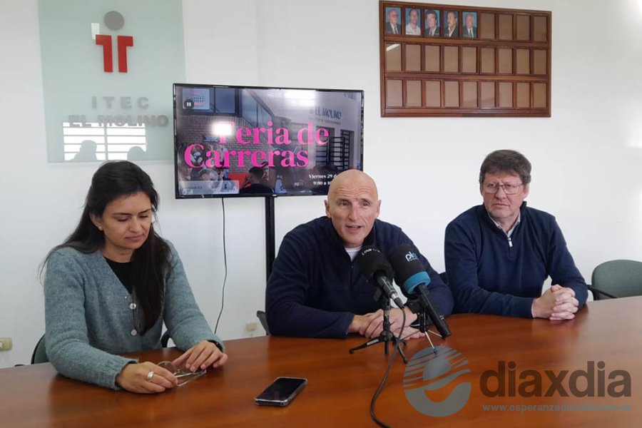 Nagel, Zenclussen y Grenon en la presentación