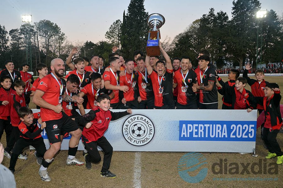 Central San Carlos festejó el campeonato