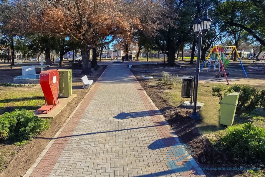 La restaurada Plaza de Las Carretas de Esperanza