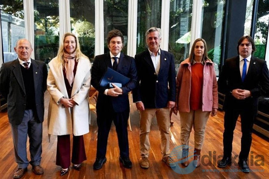Los integrantes de la Mesa de Enlace con Milei Los integrantes de la Mesa de Enlace con Milei