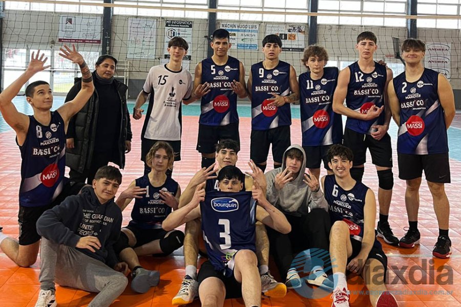 El festejo de los jugadores de Alma Juniors