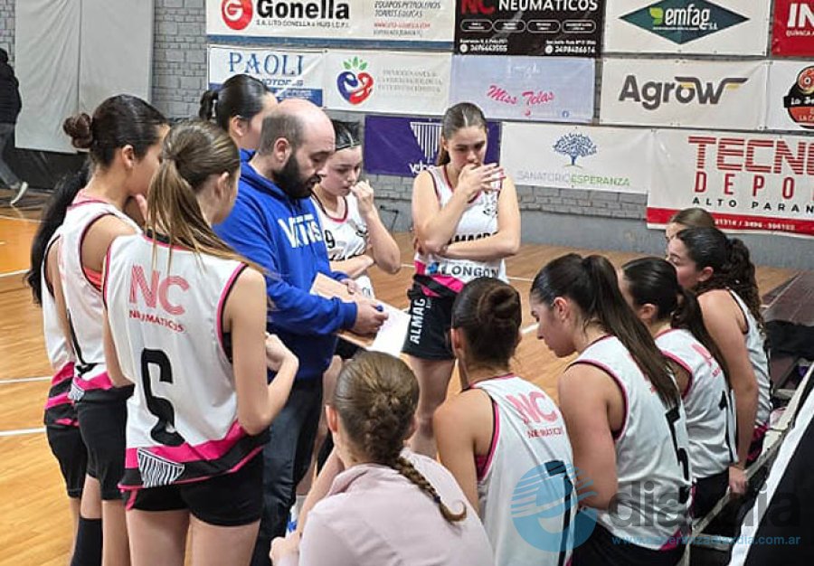 Charla técnica de Barisio con las chicas U17 - Prensa Almagro