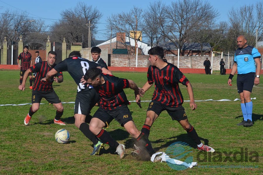 Juventud y Sportivo igualaron sin goles