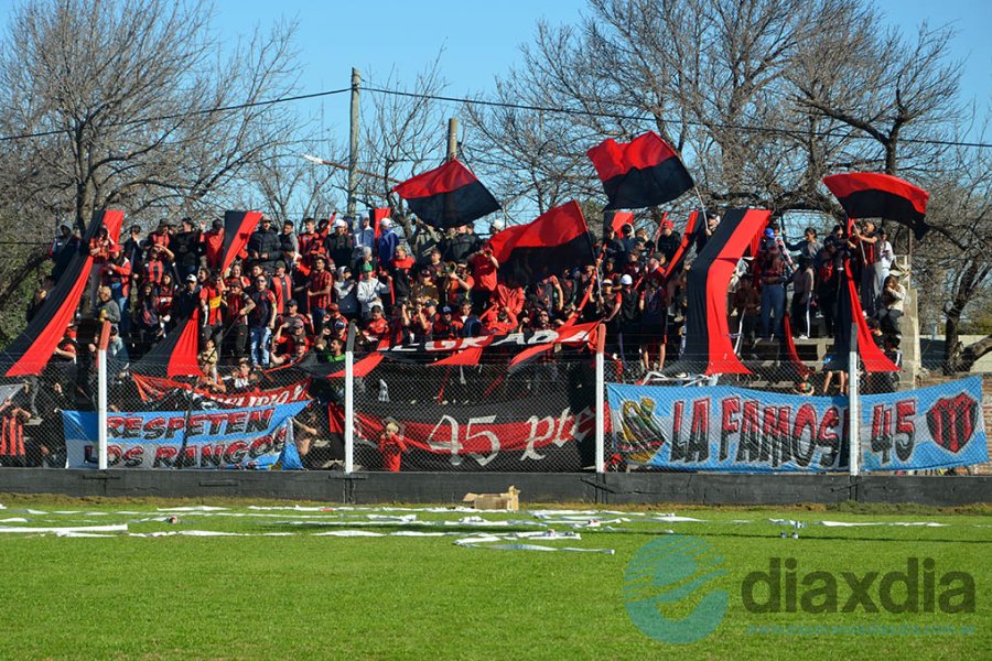 La hinchada de AD Juventud