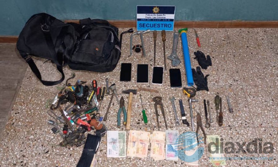 Los elementos secuestrados por la policía de San Carlos