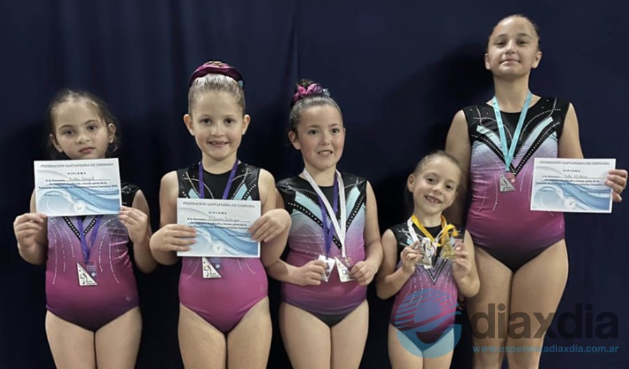Las niñas que lograron su pase al siguiente nivel de la competencia