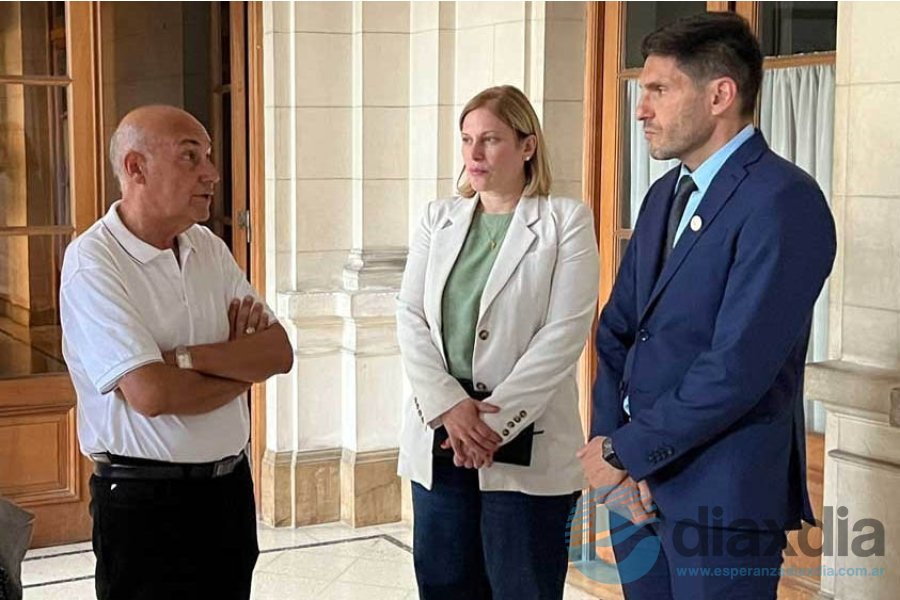 El arzobispo, la vicegobernadora y el gobernador