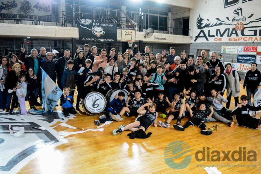 Almagro avanzó en el Federal U11