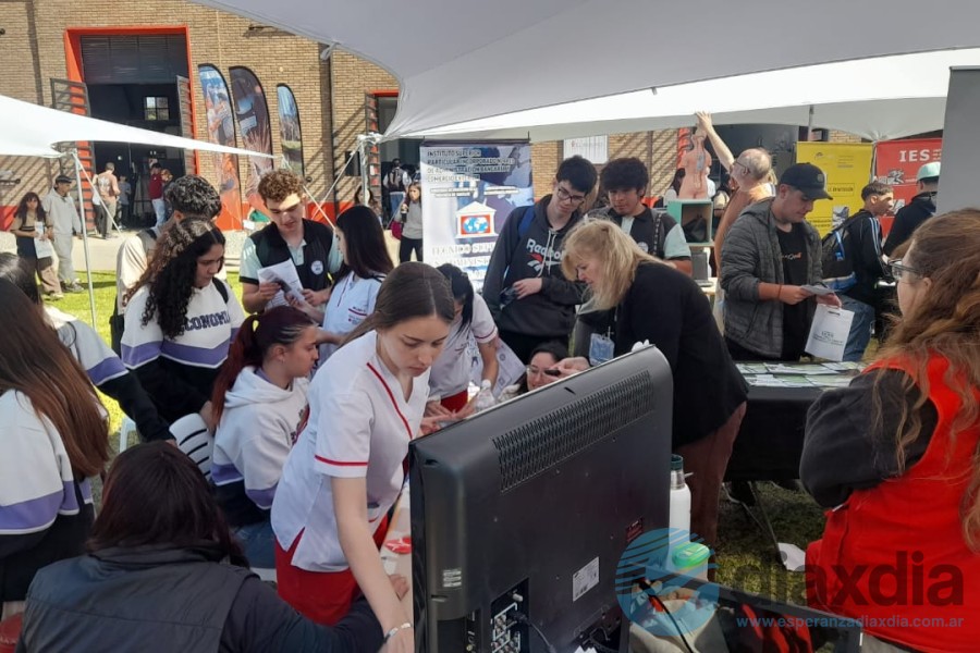 Exitosa Feria de Carreras en el ITEC