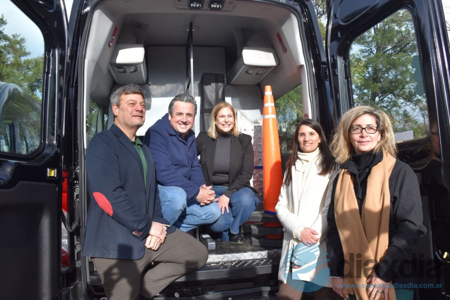 Las autoridades participantes del acto