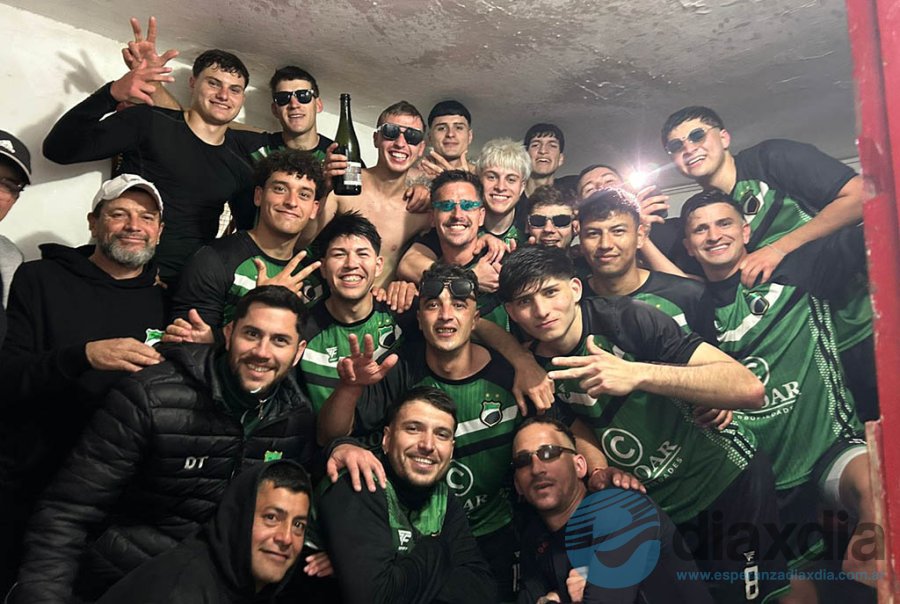 Los festejos de Unión siguieron en el vestuario