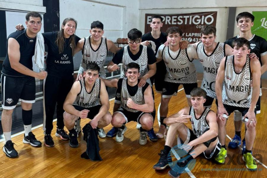 El festejo de Almagro en U21 El festejo de Almagro en U21