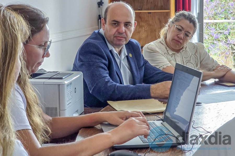 La licitación la encabezó el intendente municipal La licitación la encabezó el intendente municipal