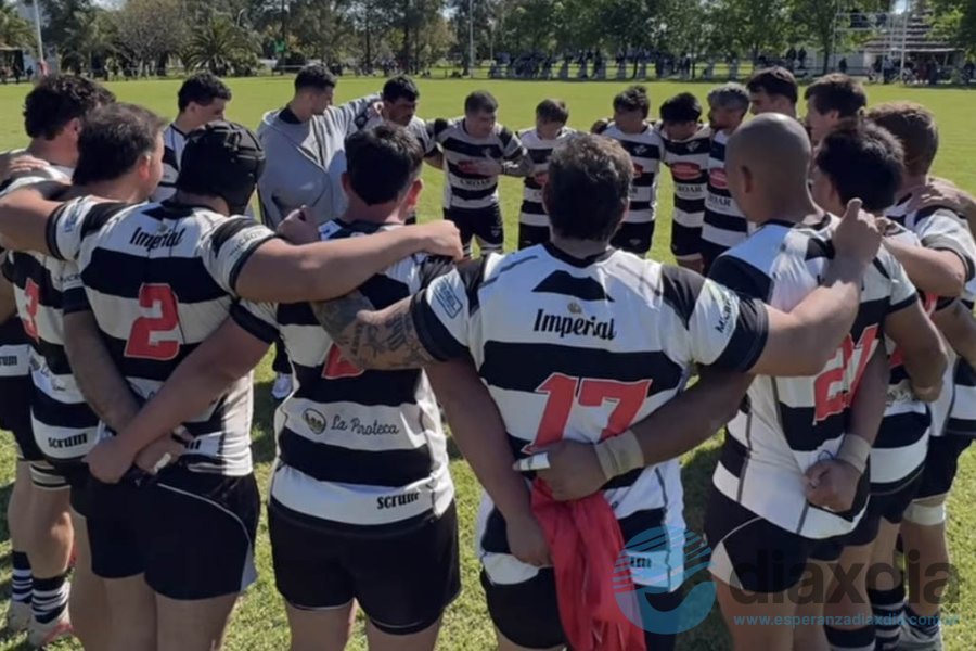 El equipo de Alma Juniors antes del juego